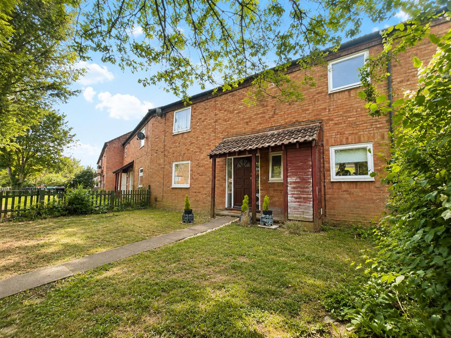 3 bed property in Glazier Drive, Milton Keynes